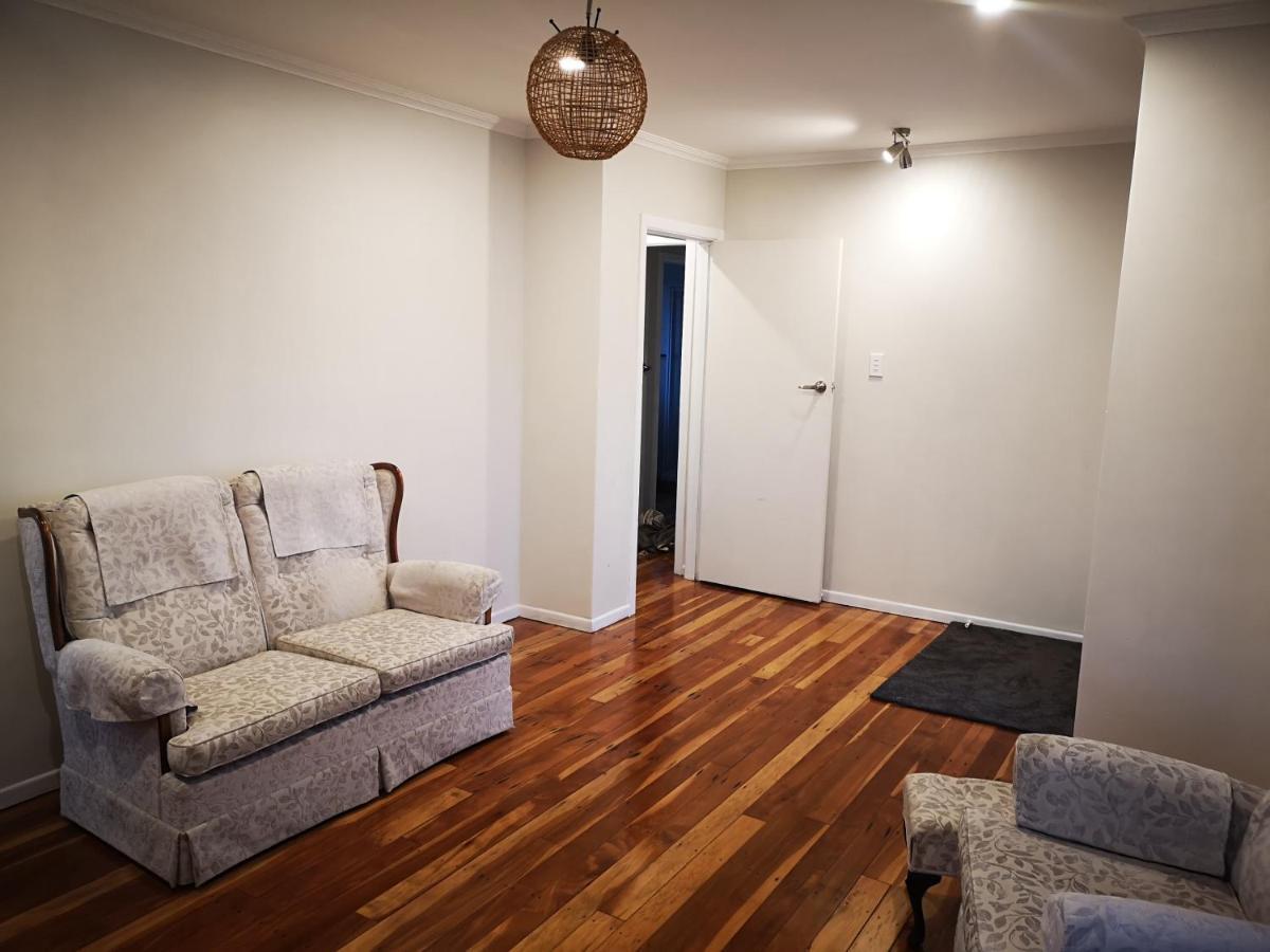 Cheerful 4 Bedroom Holiday Home Rotorua Exterior photo